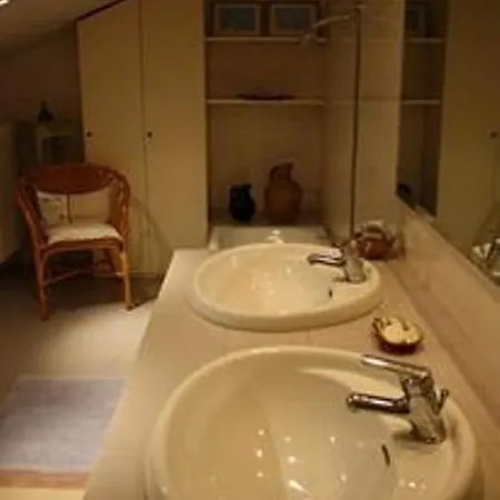 Bed & Breakfast Via Della Marina 3 *