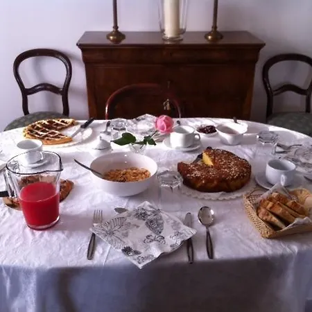 Bed & Breakfast Via Della Marina 3 *